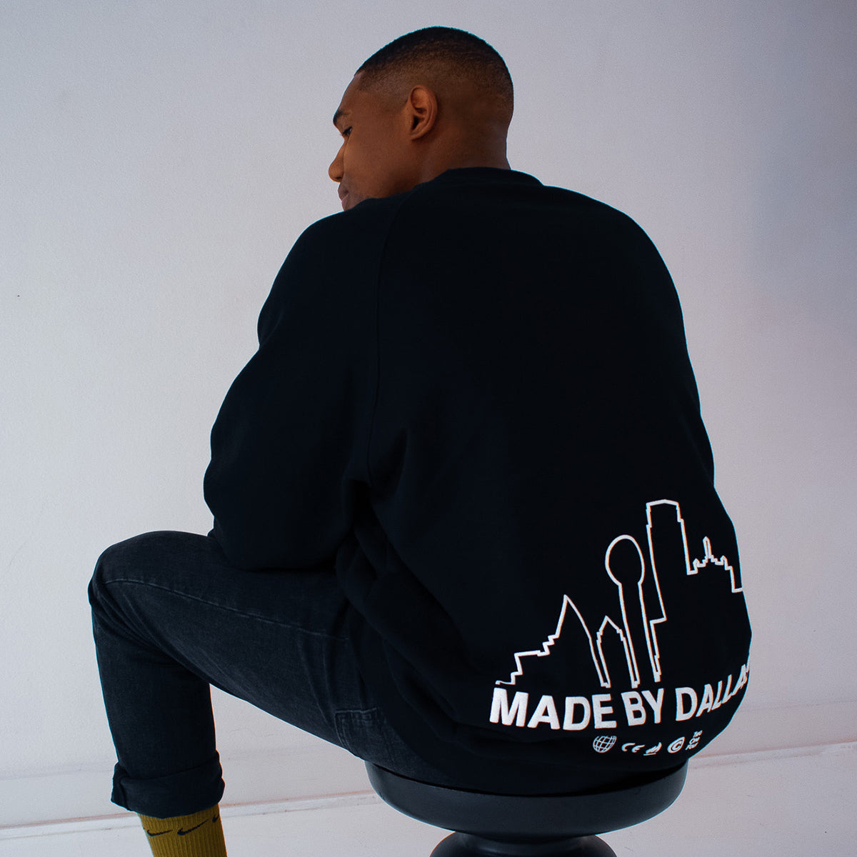 Made By Dallas™ Unisex Heavyweight Fleece-lined Sweatshirt